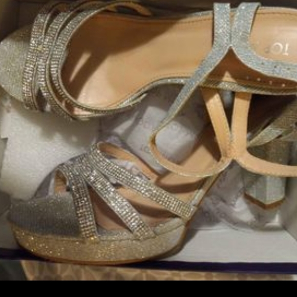 Shoes - Picture 2 of 2